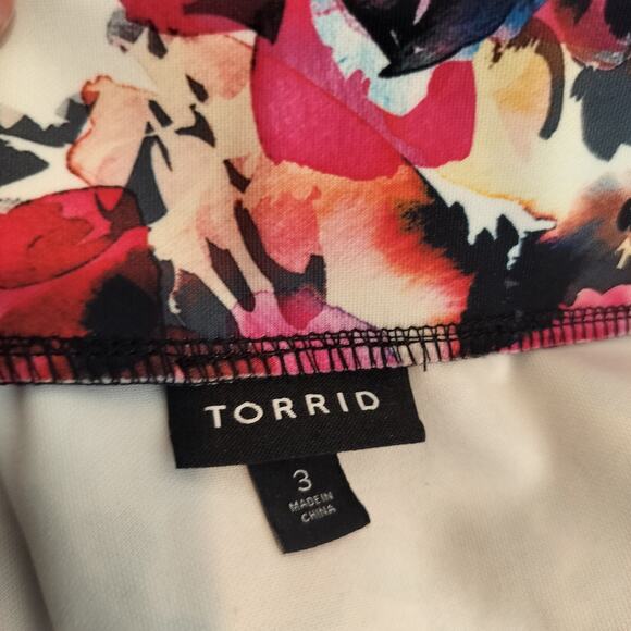 Torrid Floral Flare Mini Skirt Stretch Pull On Pockets - Picture 9 of 9
